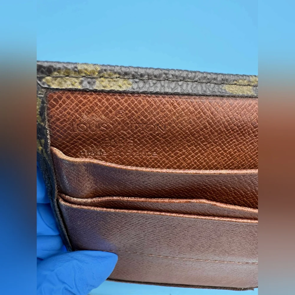 Louis Vuitton Monogram Bifold Wallet - Picture 11 of 16